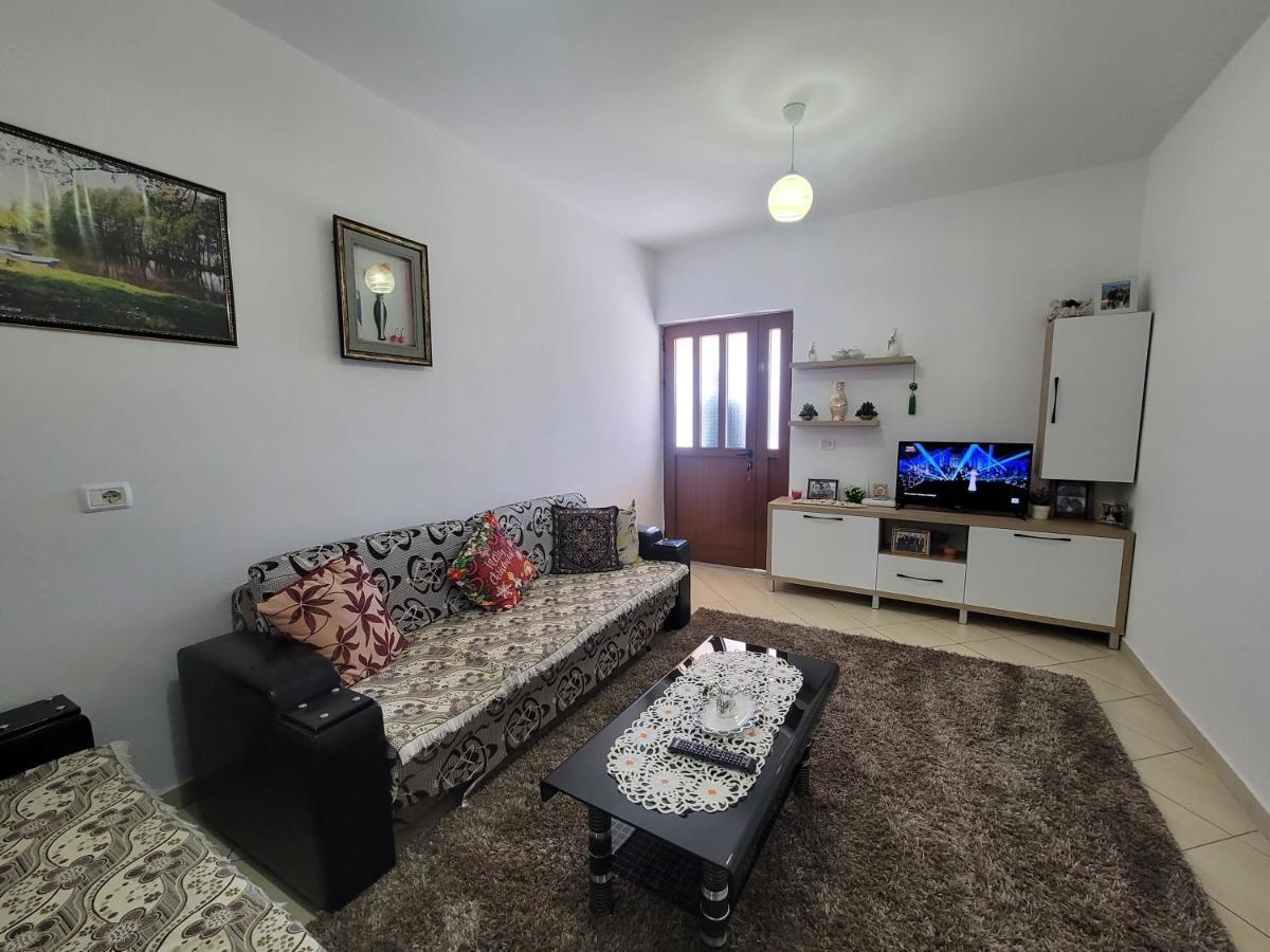 Guesthouse Veliaj Ksamil Exteriör bild
