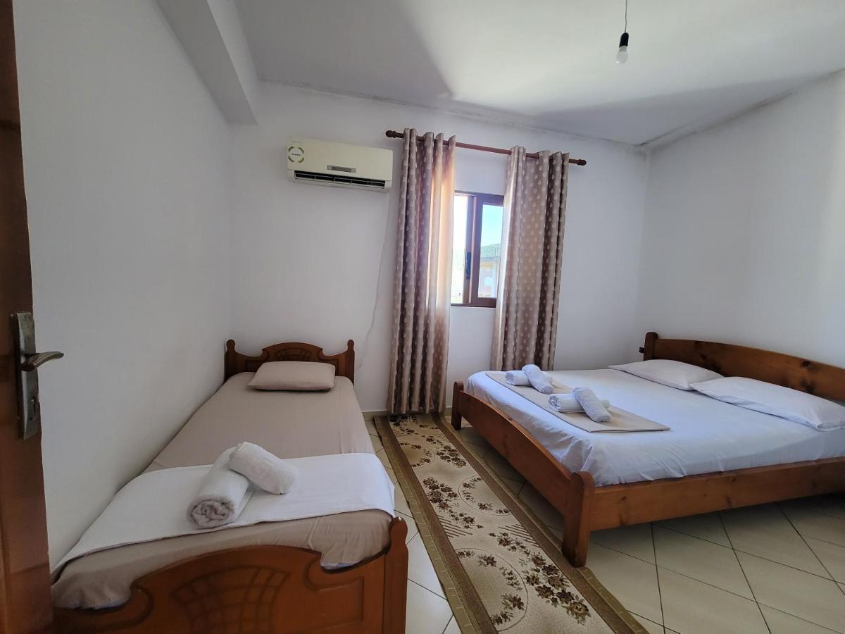Guesthouse Veliaj Ksamil Exteriör bild