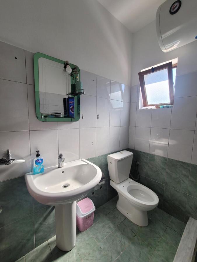 Guesthouse Veliaj Ksamil Exteriör bild